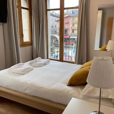 El Cadi, Centrico En Puigcerda, Cerdanya. 아파트